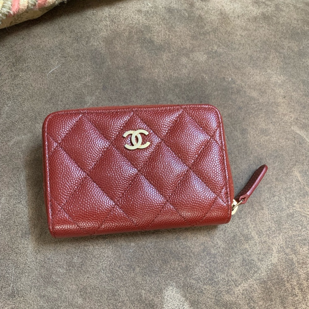 CHANEL Quilted Red Caviar Leather Zip Wallet with Gold CC